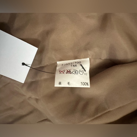 Vintage Burberrys Blazer - Picture 3 of 5